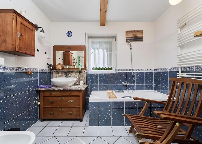 Dom W Ludwikowicach Klodzkich * Ludwikowice Klodzkie